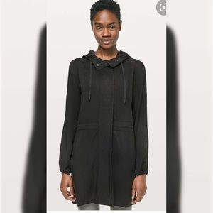 Lululemon City Stroll jacket EUC size 6
